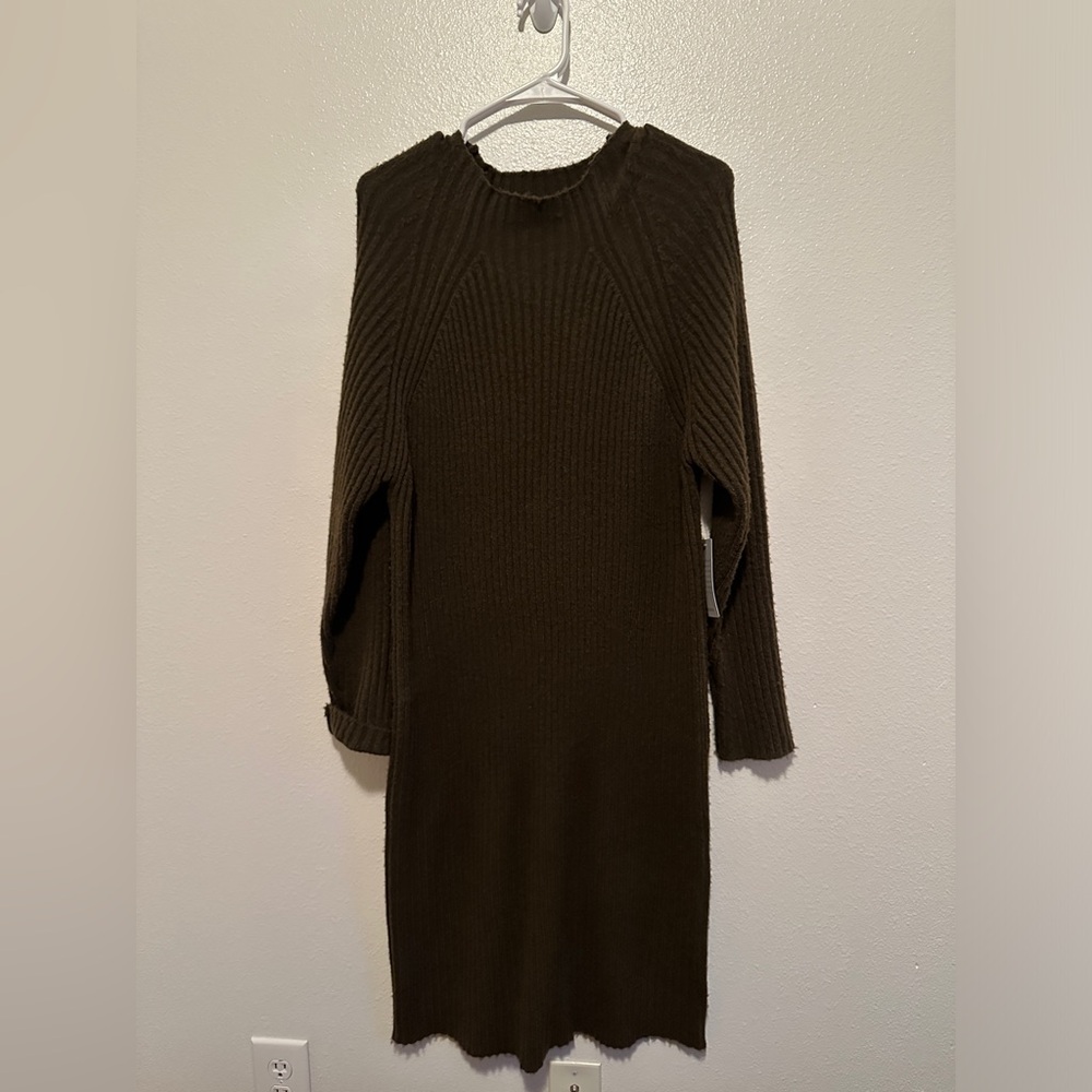 Women’s Ribbed Knit Long Sleeve Midi Dress